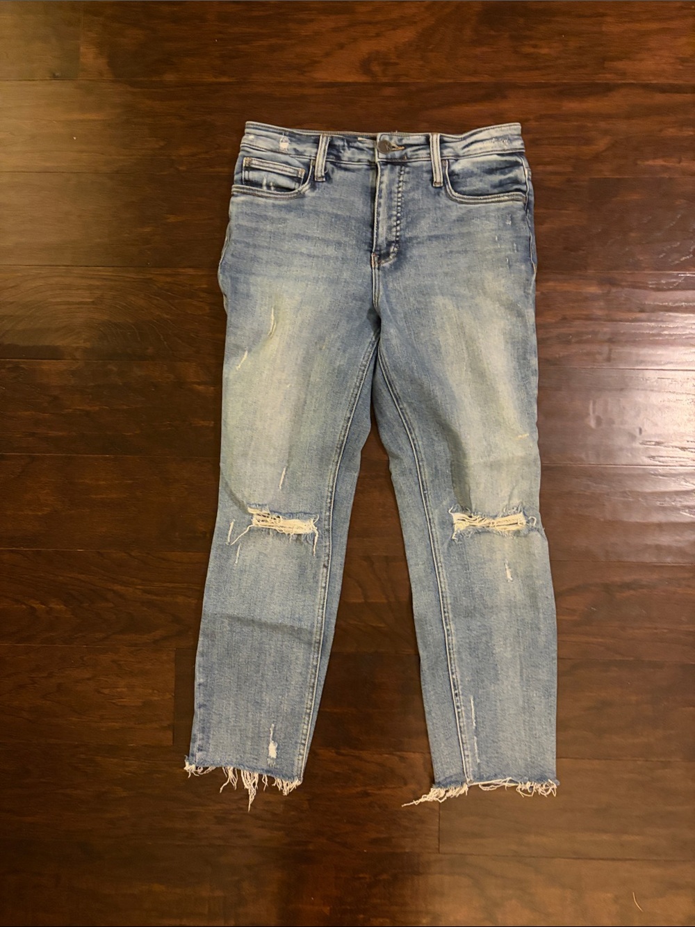Kut from the Kloth Light Blue Distressed Cropped Jeans